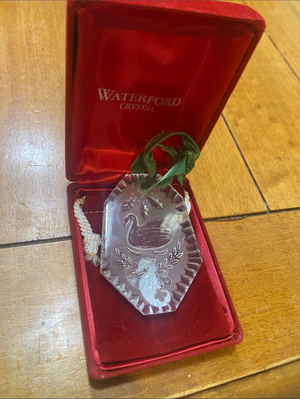Waterford Crystal Ornament 1990. 7 Swans a Swimming
